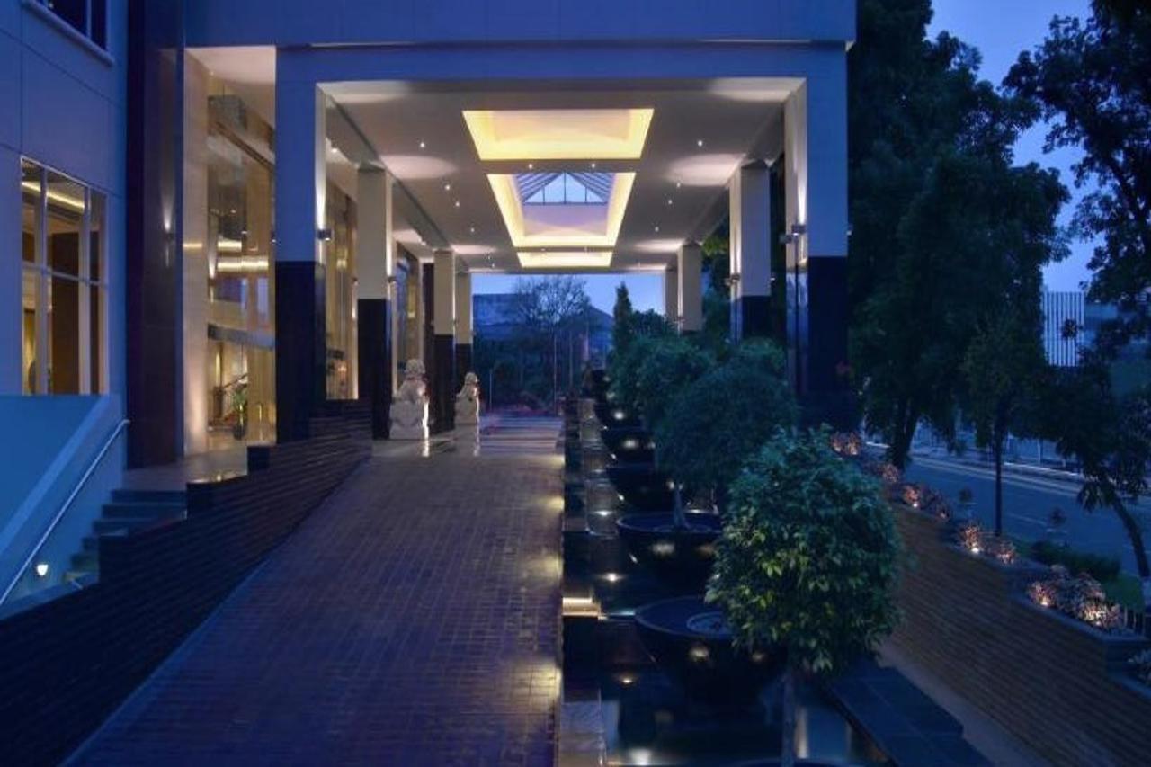 Jw Marriott Hotel Медан Экстерьер фото
