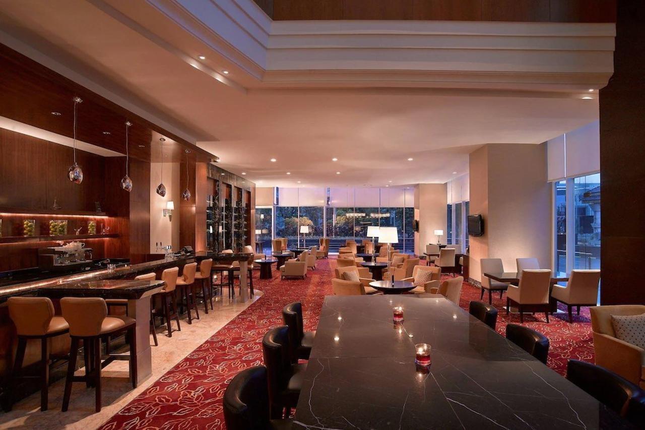 Jw Marriott Hotel Медан Ресторан фото